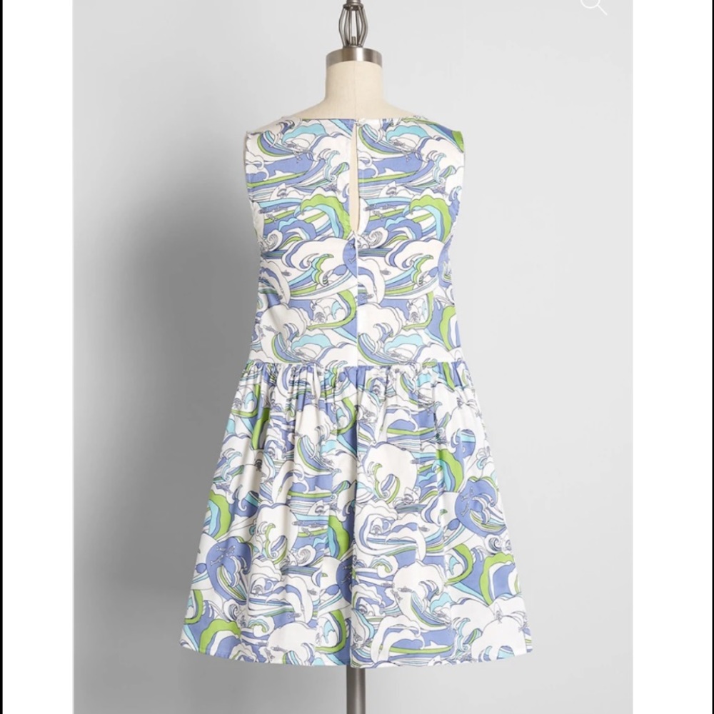 NWT ModCloth Gathering Wildflowers Waves and Sharks Smock Dress - Picture 2 of 4